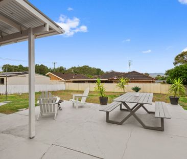 Renovated four bedroom home - Photo 5