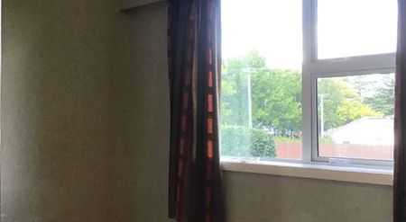 Cozy 2-Bedroom duplex style house for rent - Photo 3