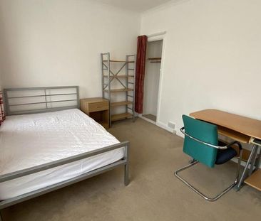 3 bedroom property to rent - Photo 3