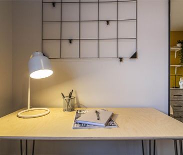 6 bedroom semi-detached house to rent - Photo 4