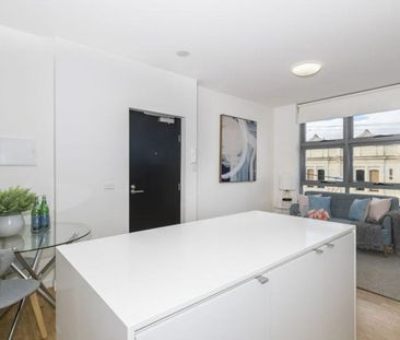 Close to Everything - Photo 6