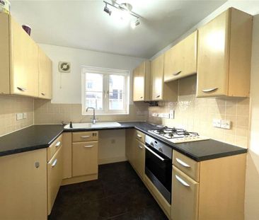 2 bedroom terraced house to rent - Photo 4