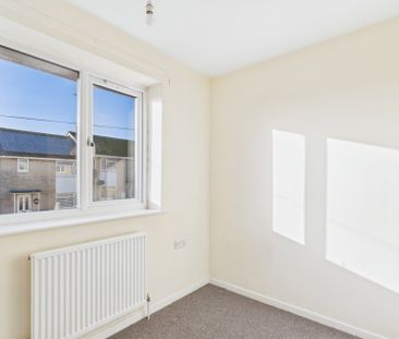 Wharfdale Way, Bridgend, Stonehouse, GL10 - Photo 2
