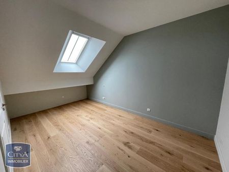 Location Appartement 2 pièces 53m² FONTENAY LE COMTE 85200 - Photo 5