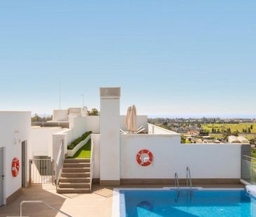 2 bedroom luxury Apartment for rent in Marbella, Andalusia - Photo 2