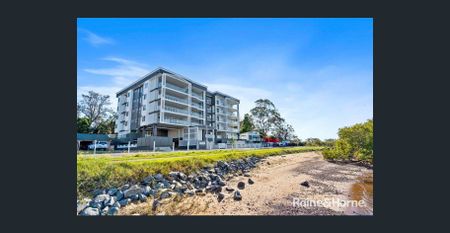 Absolute Bayside Living - Photo 5