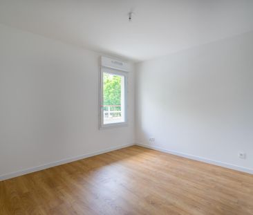 location Appartement T3 DE 63.5m² À COLOMBES - Photo 6