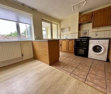 2 bedroom terraced house to rent - Photo 6