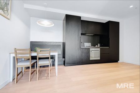 3303/81 A'Beckett Street, Melbourne - Photo 3