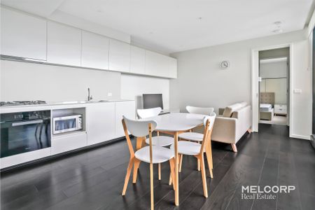 Fantastic One Bedroom Apartment - Furnished - Photo 2