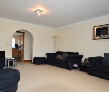 Farm Crescent, Slough, Berkshire,SL2 - Photo 4