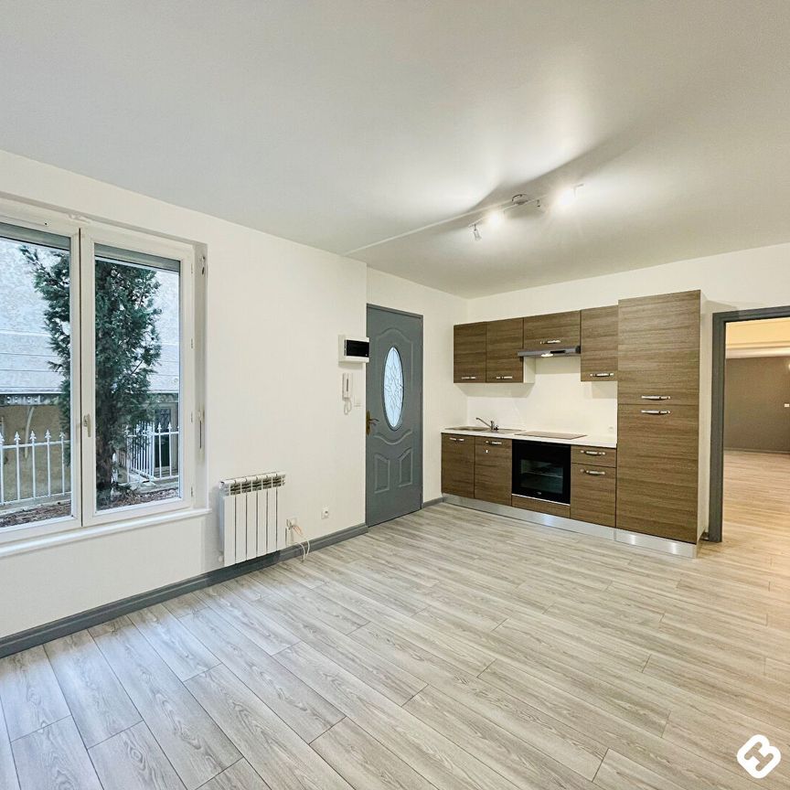 Location Appartement 3 pièces 66m² LE COTEAU 42120 - Photo 1