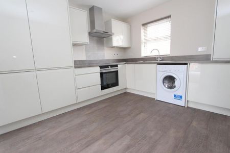 2 bedroom apartment to rent - Photo 4
