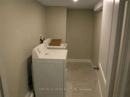 33 Hayeraft Street #Basement - Photo 4