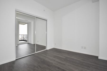 For Lease - 70 Temperance Street Unit# 4103, Toronto, Ontario - Photo 4