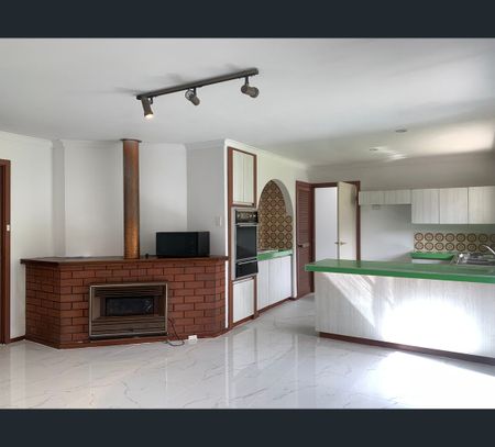 70 Aldridge Road, Booragoon, WA 6154 - Photo 2