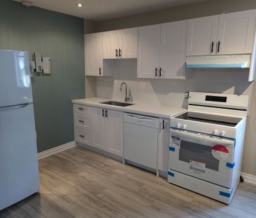 For Lease - 78 Christy Drive, Wasaga Beach, Ontario - Photo 3