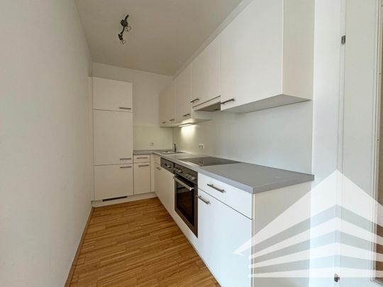 Ideal aufgeteilte 2 Zimmerwohnung mit Küche - Nähe Landstraße - Photo 1