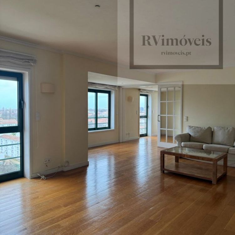 Apartamento T3+1 em Porto - Foto 1