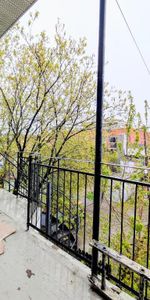 **Because You Deserve Renovated 4 1/2, TOP FLOOR, Metro Lasalle,Verdun** - Photo 4