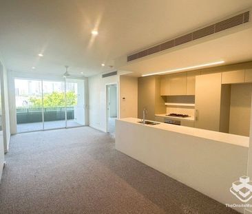 UNFURNISHED 2 BEDROOM APARTMENT IN WEST END WITH CITY VIEWS - Photo 5