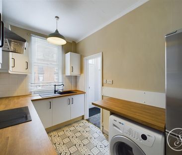 Rombalds Terrace, Leeds - Photo 2