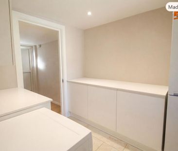 5 bedroom semi-detached house to rent - Photo 6
