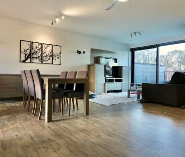 Appartement te huur in Eeklo voor € 935 met 2 slaapkamers - Photo 1