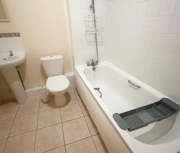 2 bedroom maisonette to rent - Photo 6