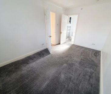 4 bedroom semi-detached house to rent - Photo 6