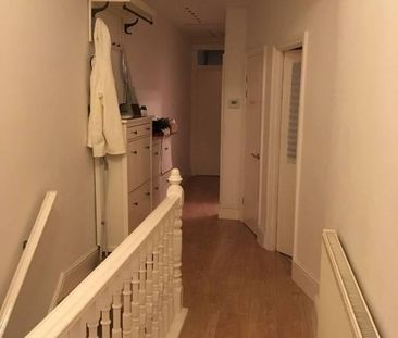 Room in a Shared House, Melrose Avenue, NW2 - Photo 1