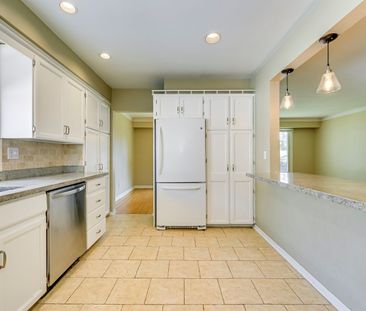 For Lease - 604 Bridle Wood, Burlington, Ontario - Photo 1