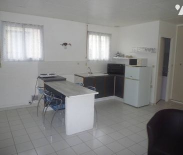 Loue Appartement à Montbert BOURG T1 MEUBLE - Photo 2