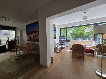 Location Appartement 4 pièces 102m² GRADIGNAN 33170 - Photo 3