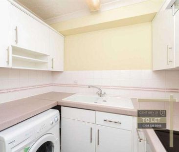 Acorn Grove, UB3 - Photo 1