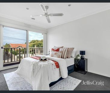 Three Bedroom Home in Coburg - Photo 6