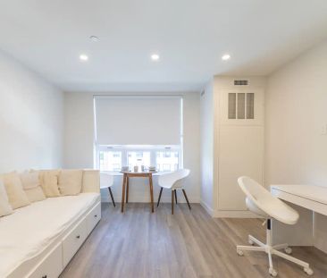 Residences on Niagara — Bachelor Unit - Photo 2