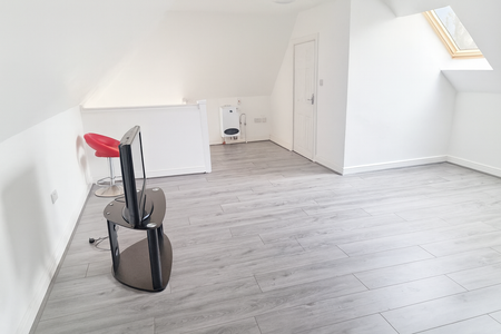 1 bedroom duplex to rent - Photo 3