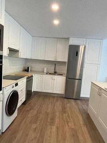 3 bedroom luxury Flat for rent in Nueva Andalucia, Andalusia - Photo 3