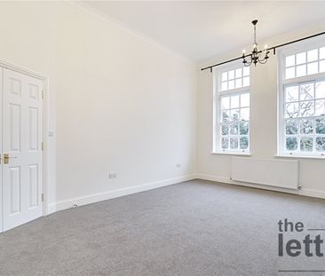 Penrose House, Newsholme Drive, Winchmore Hill, London, N21 1TW - Photo 2