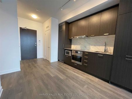 For Lease - 38 Honeycrisp Crescent Unit# 2006, Vaughan, Ontario - Photo 2
