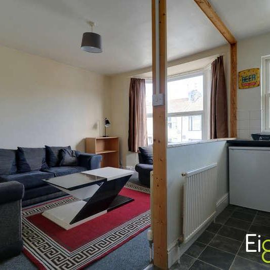 Caledonian Road, Brighton, BN2 - Photo 1