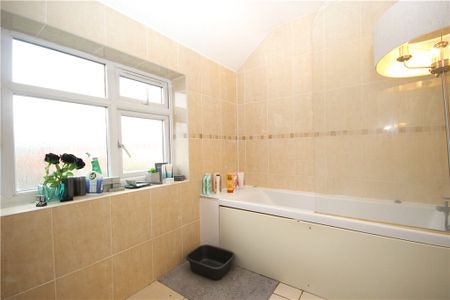 Aldershot Road, Guildford, Surrey, GU2 8AJ - Photo 5