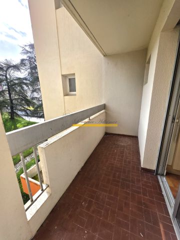 Location Appartement 5 pièces 133m² MONTELIMAR 26200 - Photo 5