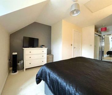 Village Drive, Lawley Village, Telford, Shropshire, TF4 - Photo 2