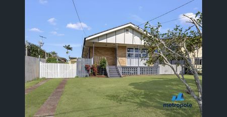 BRIGHT BREEZY AND COMFORTABLE - Photo 3