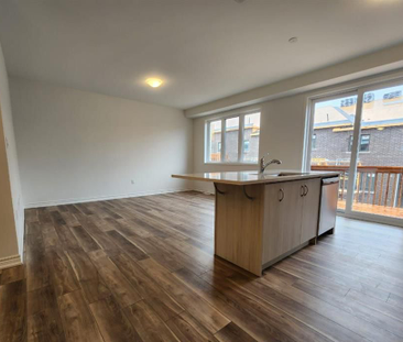 For Lease - 65 Lower Street, Barrie, Ontario - Photo 1