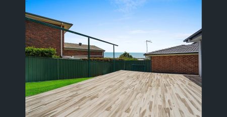 Modern 3 Bedroom Unit - Photo 3