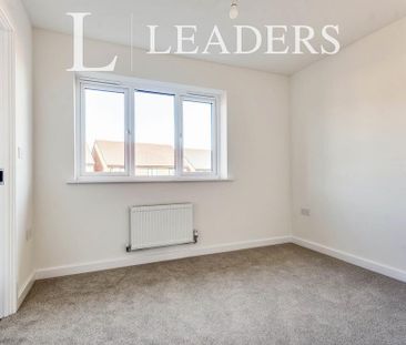 2 bedroom semi-detached house to rent - Photo 3