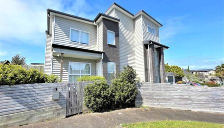 Comfortable and Modern! - Photo 3